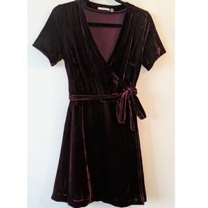 Burgundy velvet Dex dress